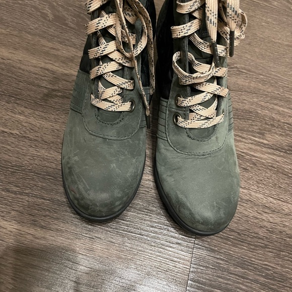 Sorel Lexie Women’s Leather Boots Olive Slate Size 8.5 Waterproof Lace Up - Picture 6 of 13